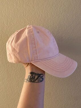 EVOLVE Pale Pink Cap ponytail concealed opening